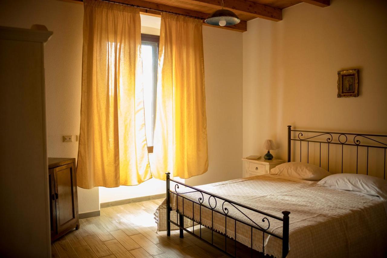 Casa Cortes Desulo Dış mekan fotoğraf